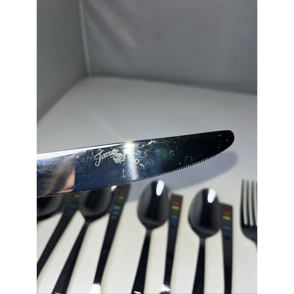 Retired Fiesta Celebration 20-Piece Flatware Set, Service For 4 - Picture 6 of 8